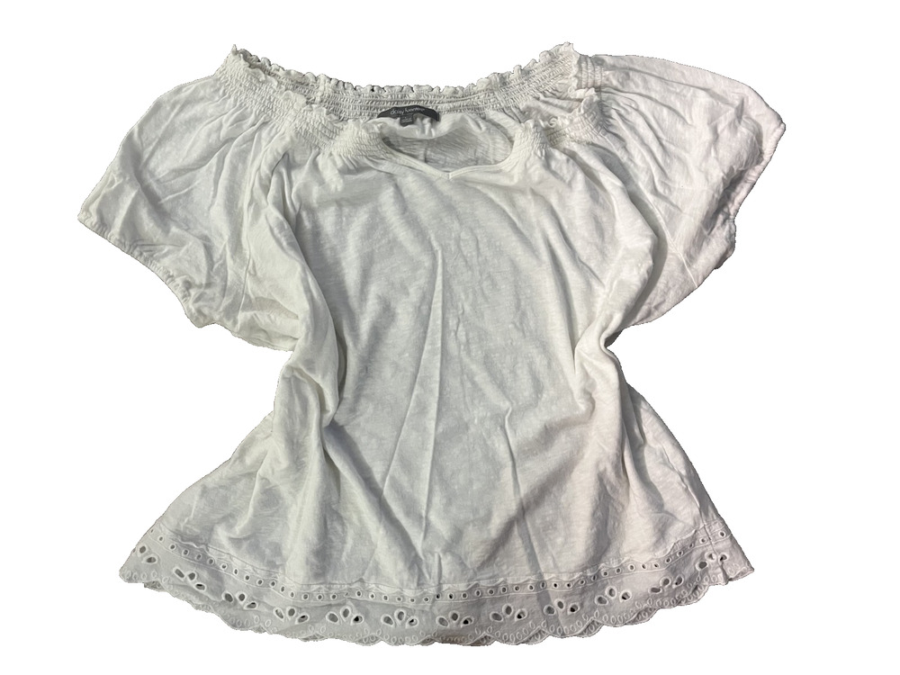 Women's Daisy Fuentes Size Large White Short Sleeve Blouse Lightweight Basics